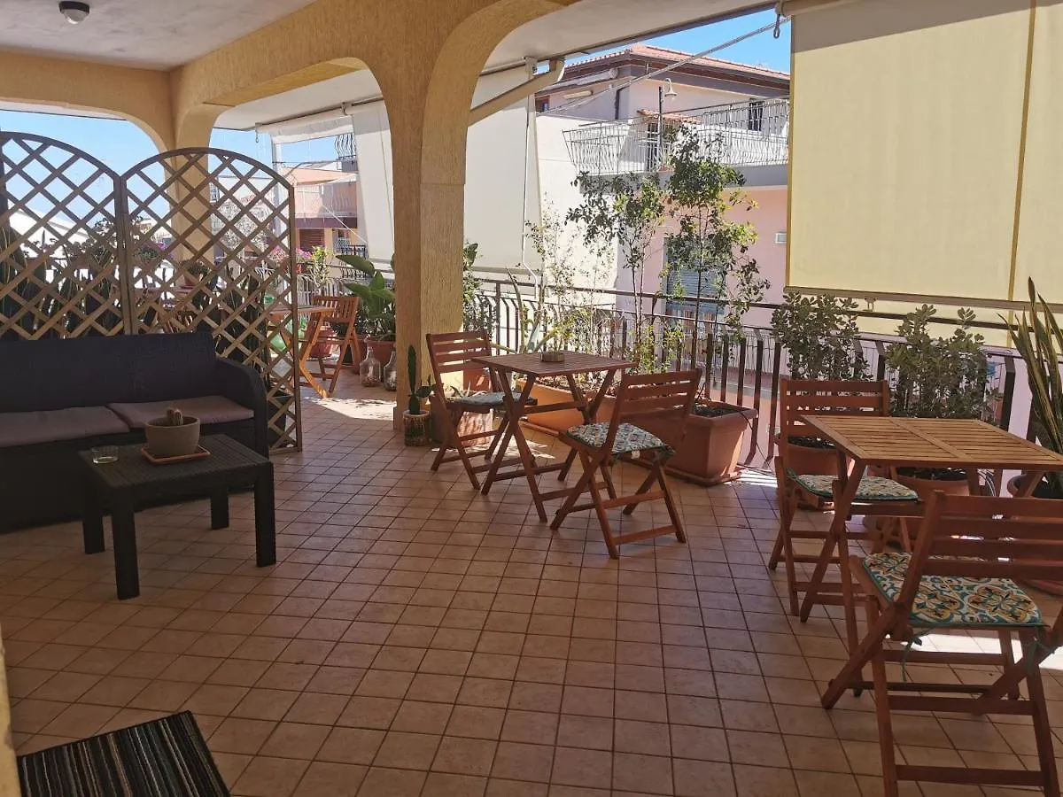 Nocleg ze śniadaniem B&B Cesare'S Guests Aci Trezza
