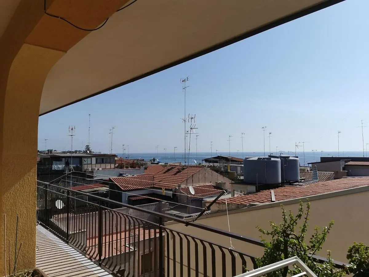B&B Cesare'S Guests Aci Trezza